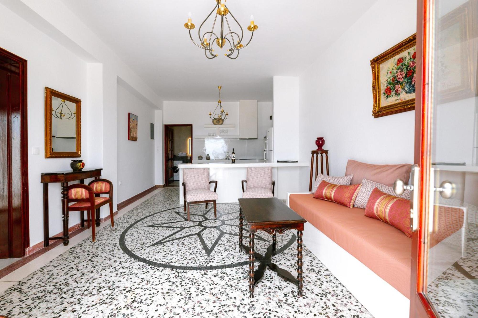Kaminia Homes