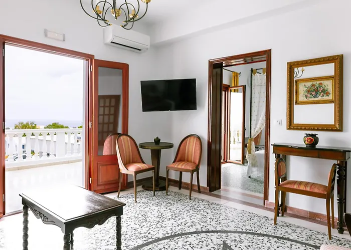 Kaminia Holiday Homes